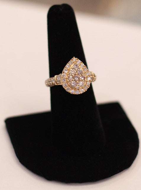 Diamantes del anillo de compromiso